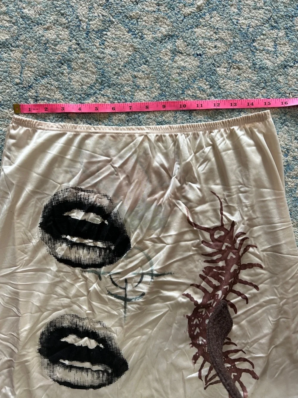 Vintage upcycled slip Graphic Lip & Centipede Print Skirt & lotus in Cream - Picture 8 of 10